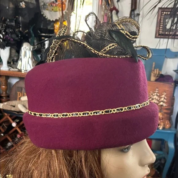 Elegant Vintage Burgundy Hat with Black and Gold Accents Elegant Vintage Burgundy Hat with Black and Gold Accents main image 4